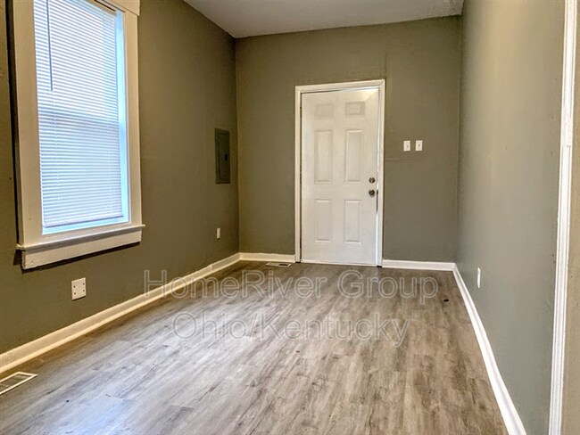 Building Photo - 3607 Craig Ave