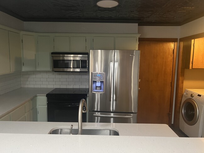 Foto del edificio - 12214 Banyan Ln