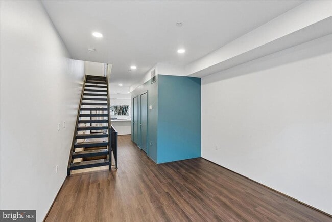 Building Photo - 1911 N 9th St