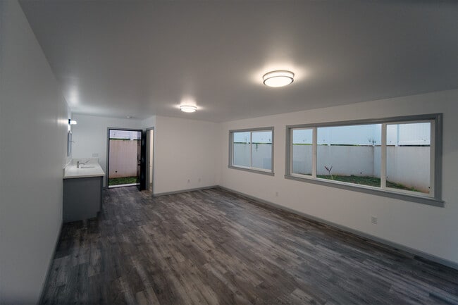 Building Photo - 418 Halemaumau St