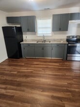 Building Photo - 3 Annie St