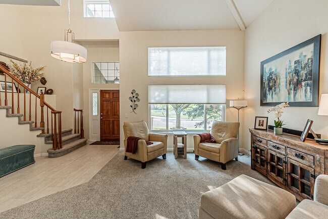Building Photo - Charming 5 beds 4 baths in Highlands Ranch!