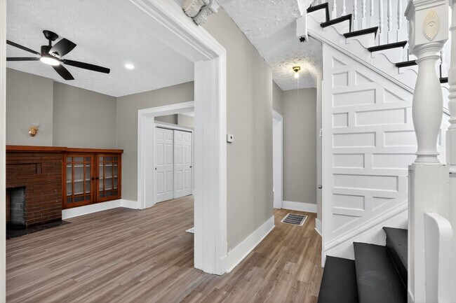 Foto del edificio - 4152 Delmar Blvd
