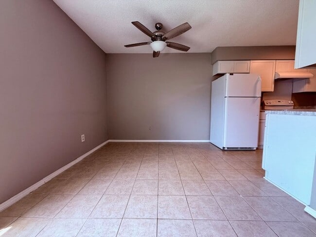 Building Photo - ***1247 W. Sunset***