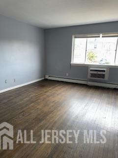 Building Photo - 117 W 3rd Ave