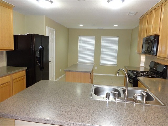 Foto del edificio - 8003 Berkely Ct