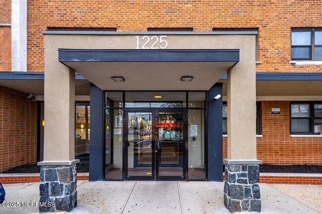 Building Photo - 1225 John F. Kennedy Blvd