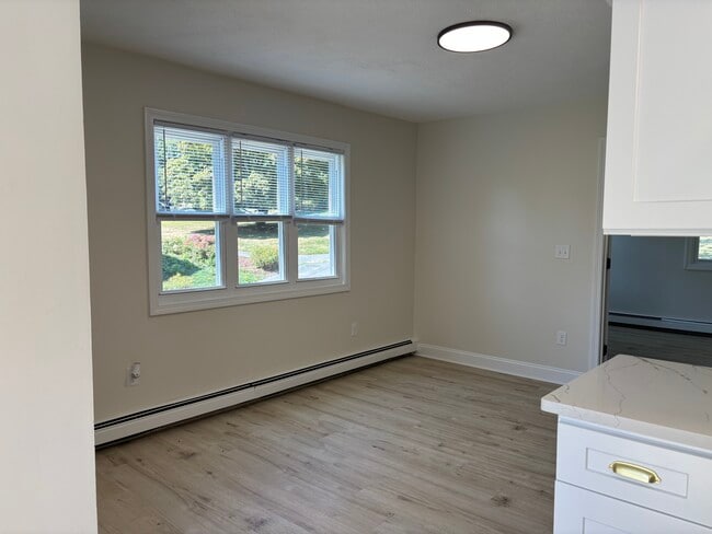 Building Photo - 16 Covington Dr