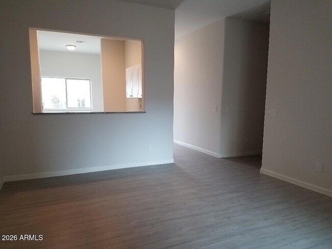 Building Photo - 705 Dylan Ct