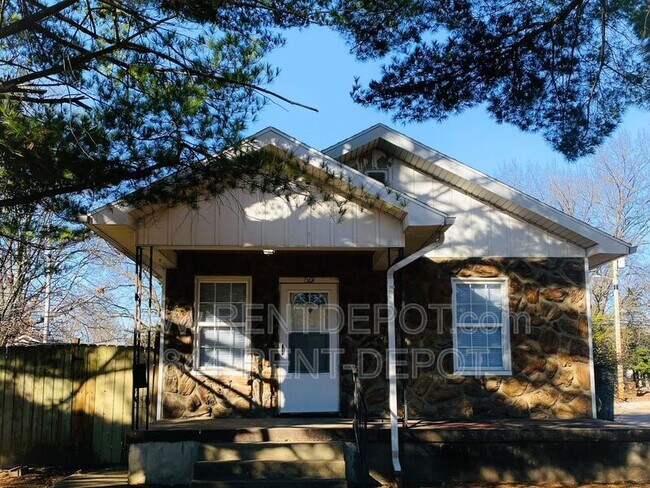 Foto del edificio - 1501 Henning Ave