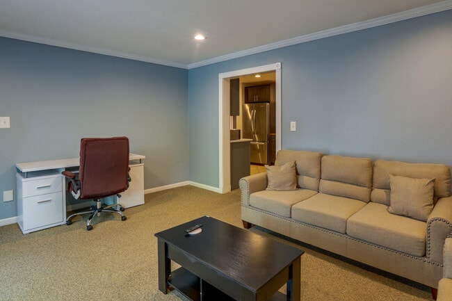 Building Photo - 22 Clayton Ave