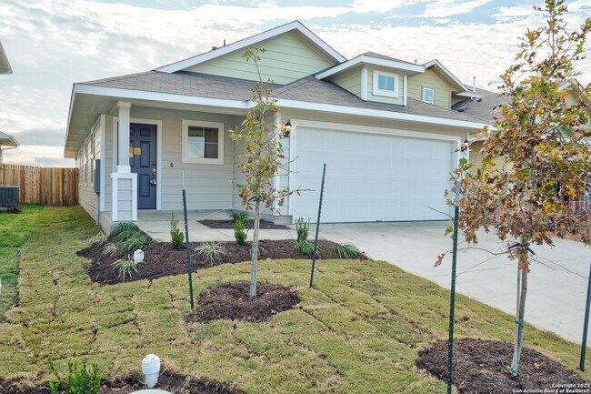 Building Photo - 171 White Dunes Dr