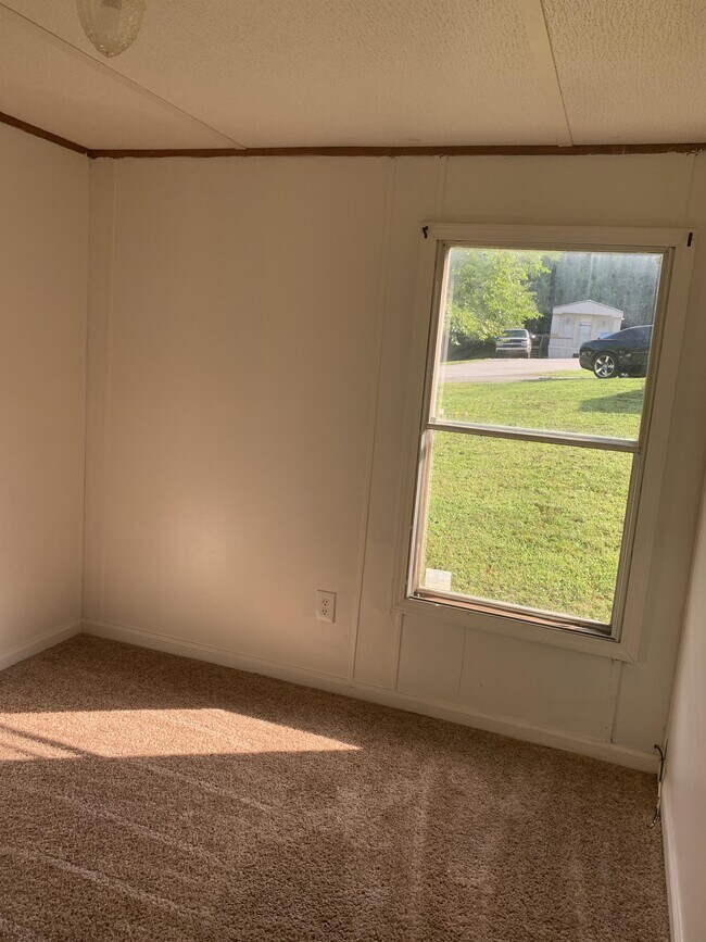 Building Photo - 27 Misty Mountain Way