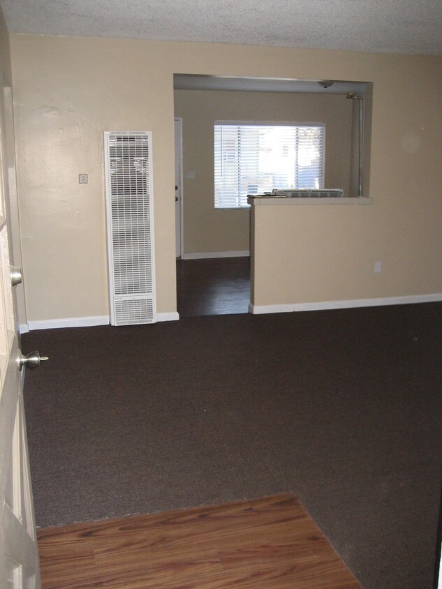 Building Photo - 1251 W Grand Ave