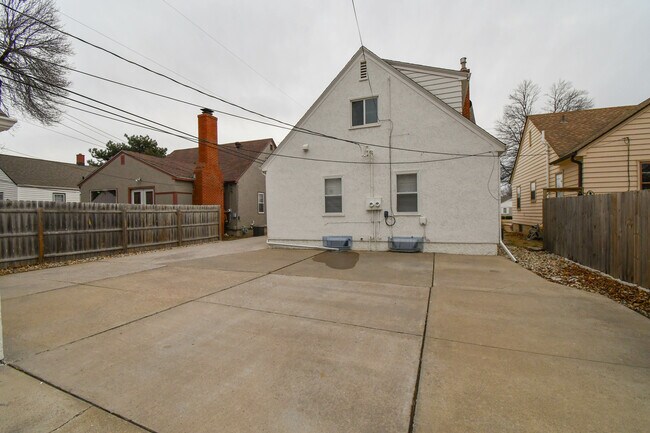 Foto del edificio - 2012 W 22nd St