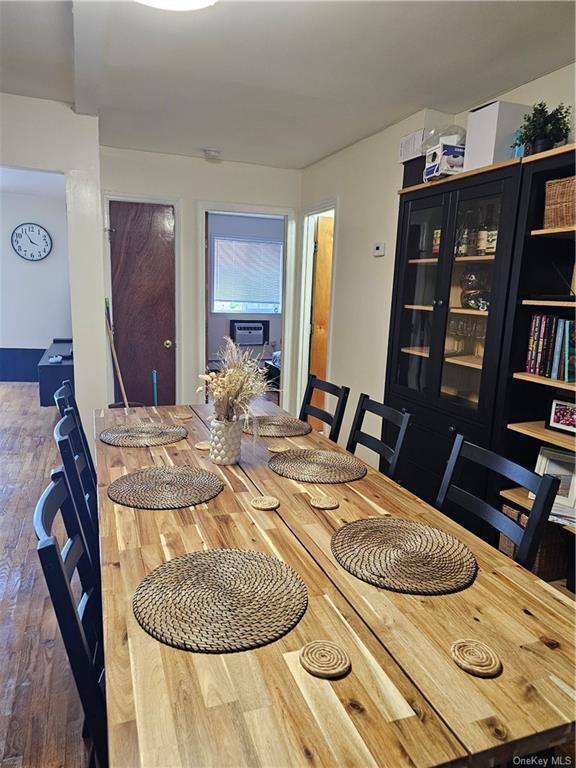 Foto principal - 3422 Bruner Ave
