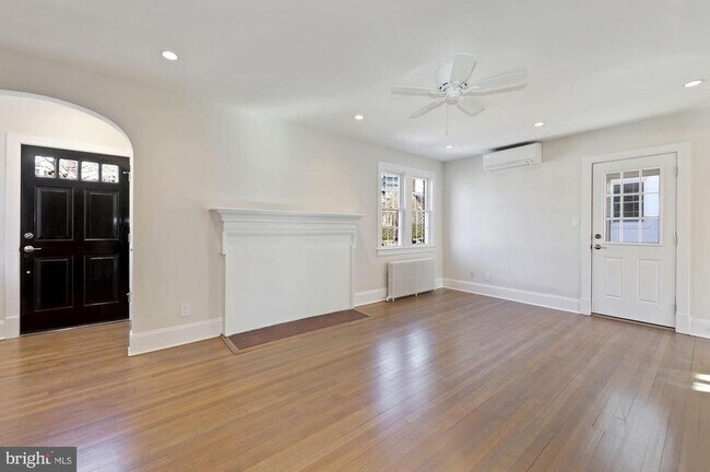 Foto del edificio - 4816 Leland St