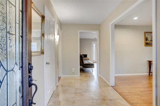 Building Photo - 11102 Atwell Dr