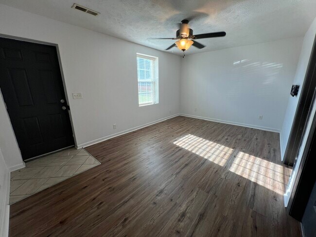 Foto del edificio - 104 Williams St
