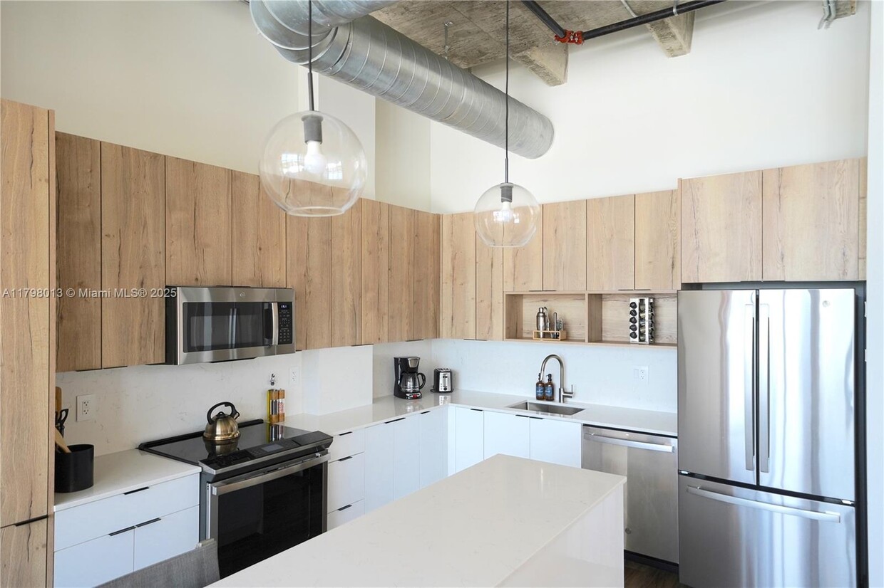 Foto principal - 7920 NE 2nd Ave