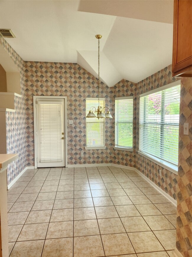 Building Photo - 3614 Double Lake Dr