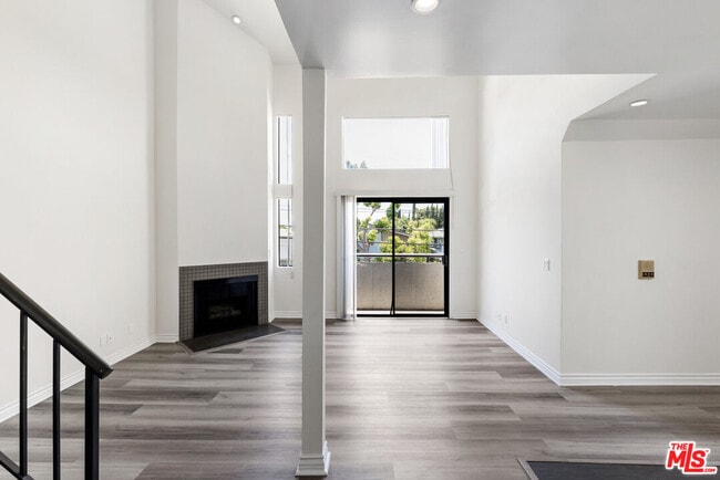 Foto del edificio - 6212 Fulton Ave