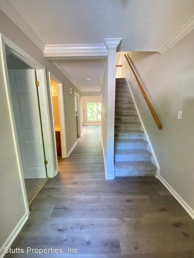 Building Photo - 3 br, 2 bath House - 204 Woodcastle Drive
