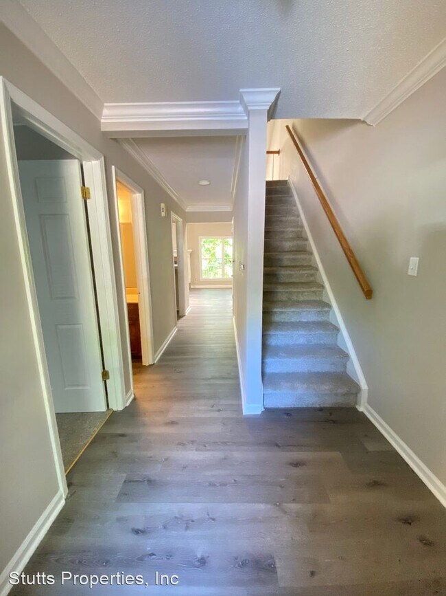 Foto del edificio - 3 br, 2 bath House - 204 Woodcastle Drive