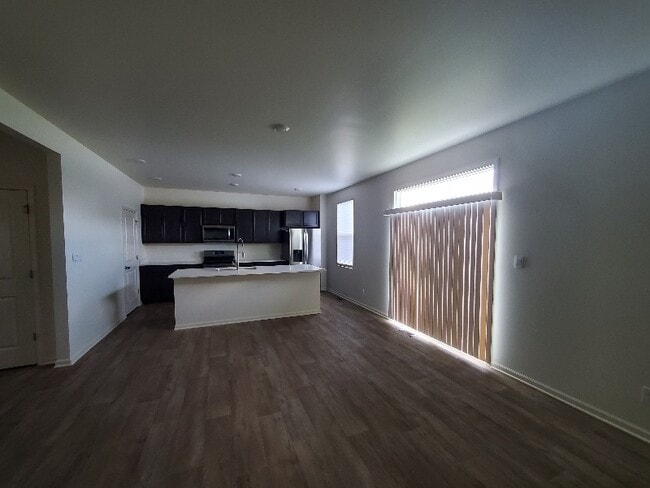 Foto del edificio - 7750 W 105th Pl