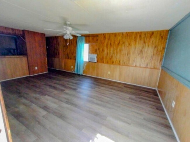 Foto del edificio - 115 Private Rd 3376G
