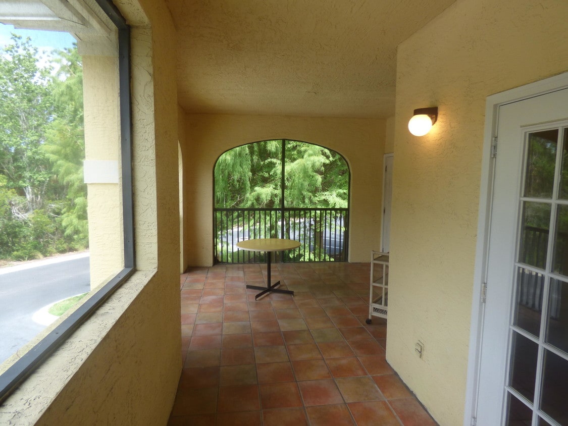 Primary Photo - 1321 Vista Cove Rd