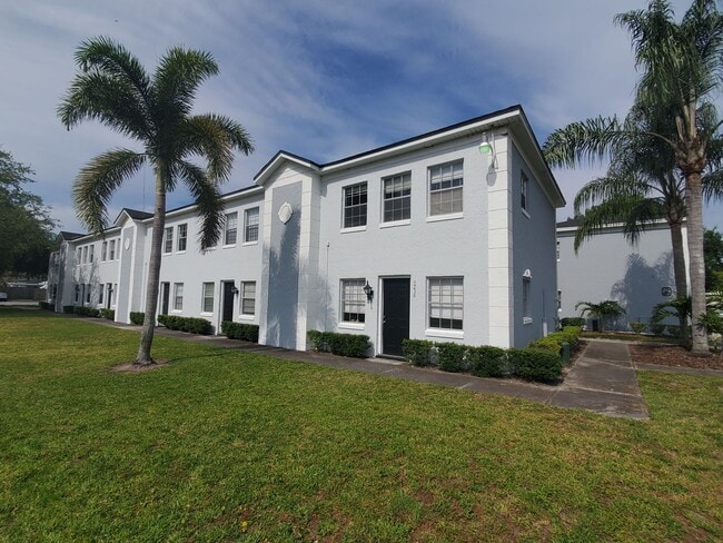 Updated One Bedroom, One Bath Apartment - ... - Updated One Bedroom, One Bath Apartment - ...