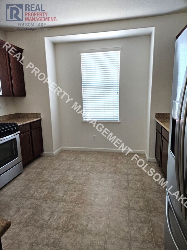 Building Photo - 146 Barnhill Dr