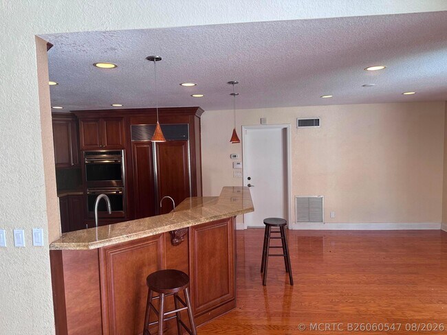 Foto del edificio - 10627 Wheelhouse Cir
