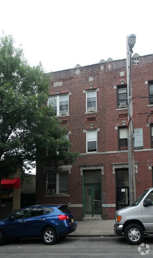 Primary Photo - 39-11 65 Pl