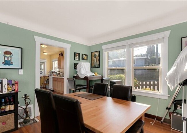 Building Photo - 5060 Renton Ave S