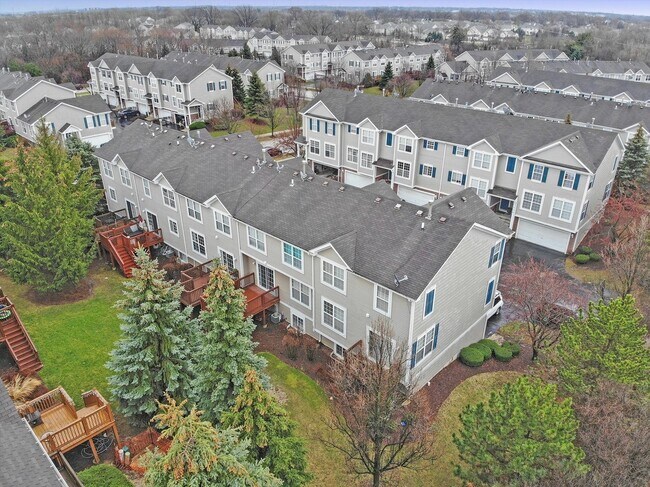 Building Photo - 606 Declaration Ln