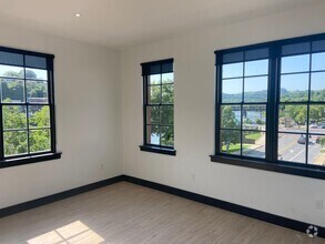 Building Photo - 41 Larry Holmes Dr