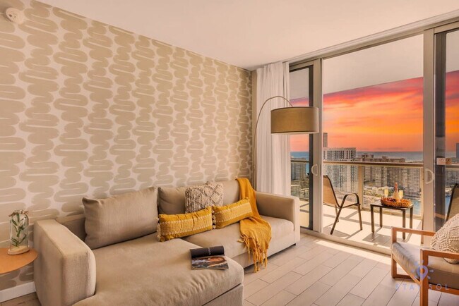 Foto del edificio - 2600 E Hallandale Beach Blvd