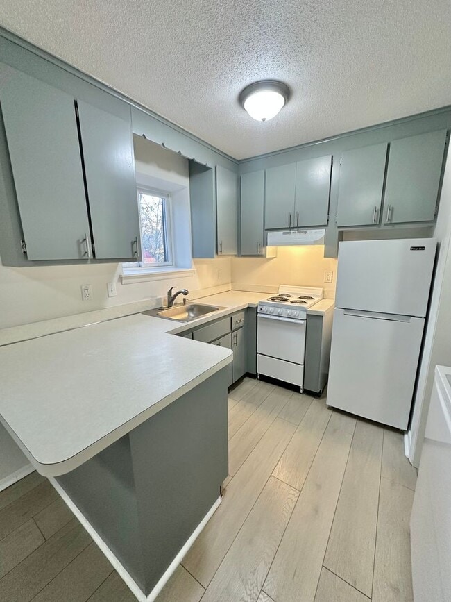 Foto del edificio - 492 East St