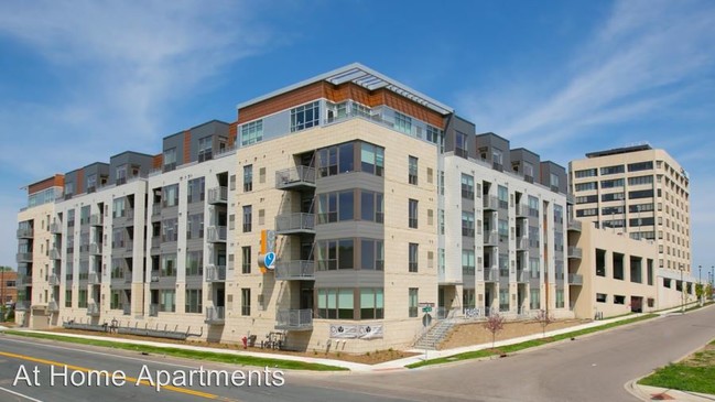 Building Photo - 3485 Promenade Ave
