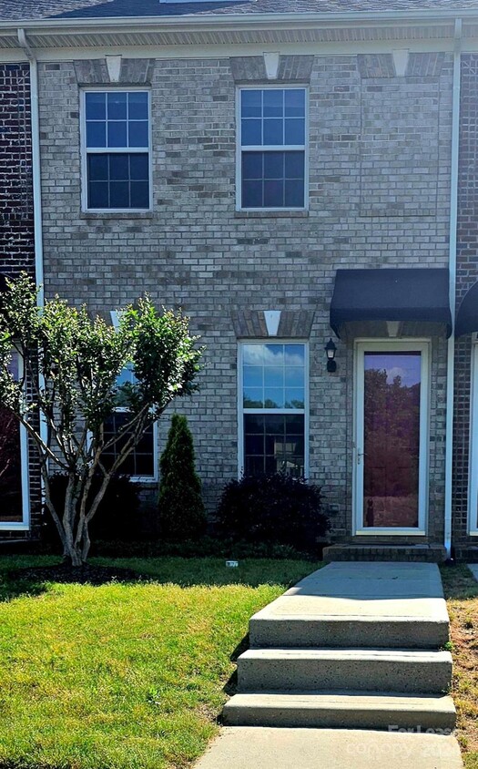 Foto principal - 11442 Charles Towne Wy