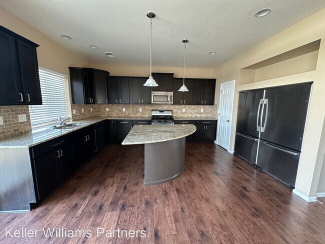 Building Photo - 4 br, 3 bath House - 8184 Campground Dr