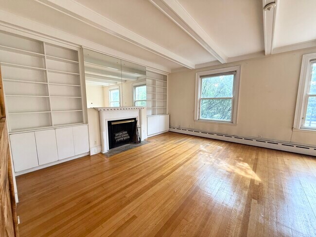 Foto del edificio - 1712 Beacon St