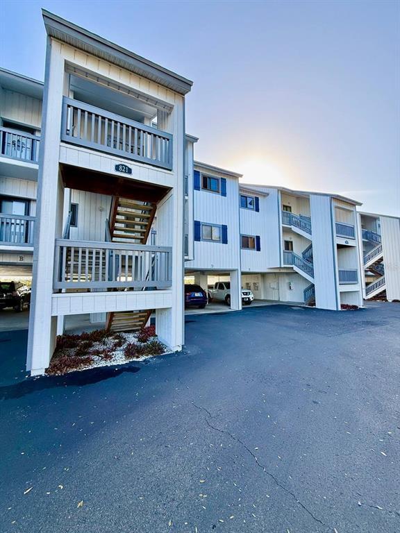 Building Photo - 821 Bahia Del Sol Dr