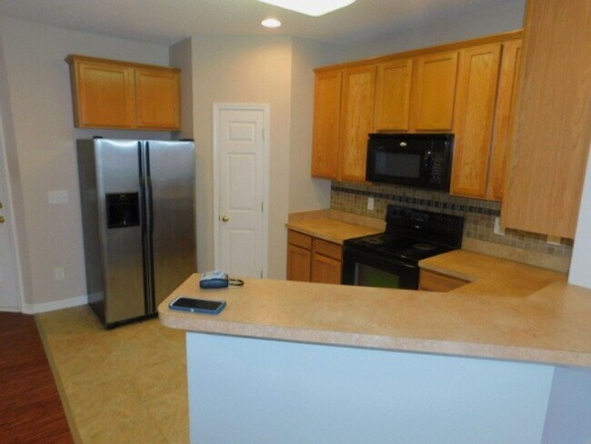 Foto del edificio - Wonderful 3br/2.5ba TH in excellent Apex location! One car garage! Available February 1st!