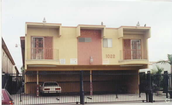 Foto del edificio - 1022 N Kingsley Dr