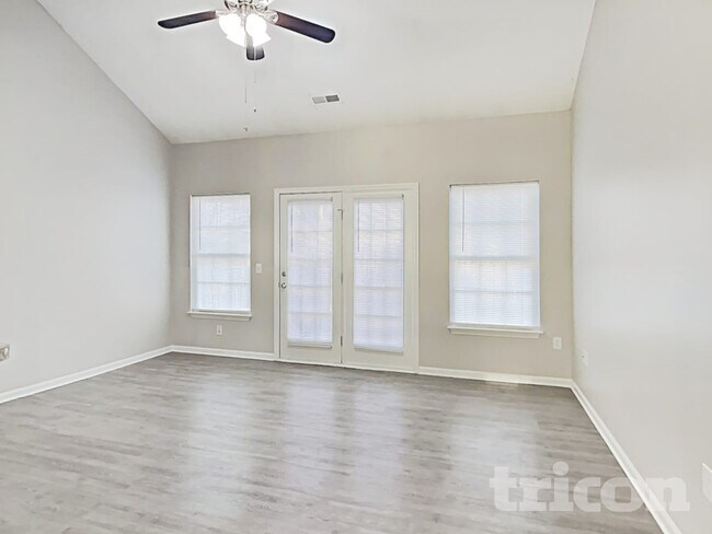 Foto del edificio - 871 Anchor Way NE