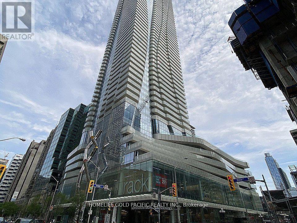 Photo principale - 1-4701 Bloor St E