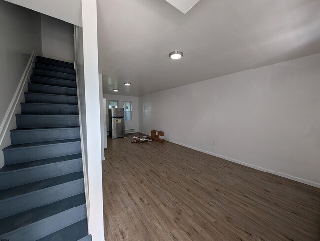 Foto del edificio - 1009 N Michigan Ave